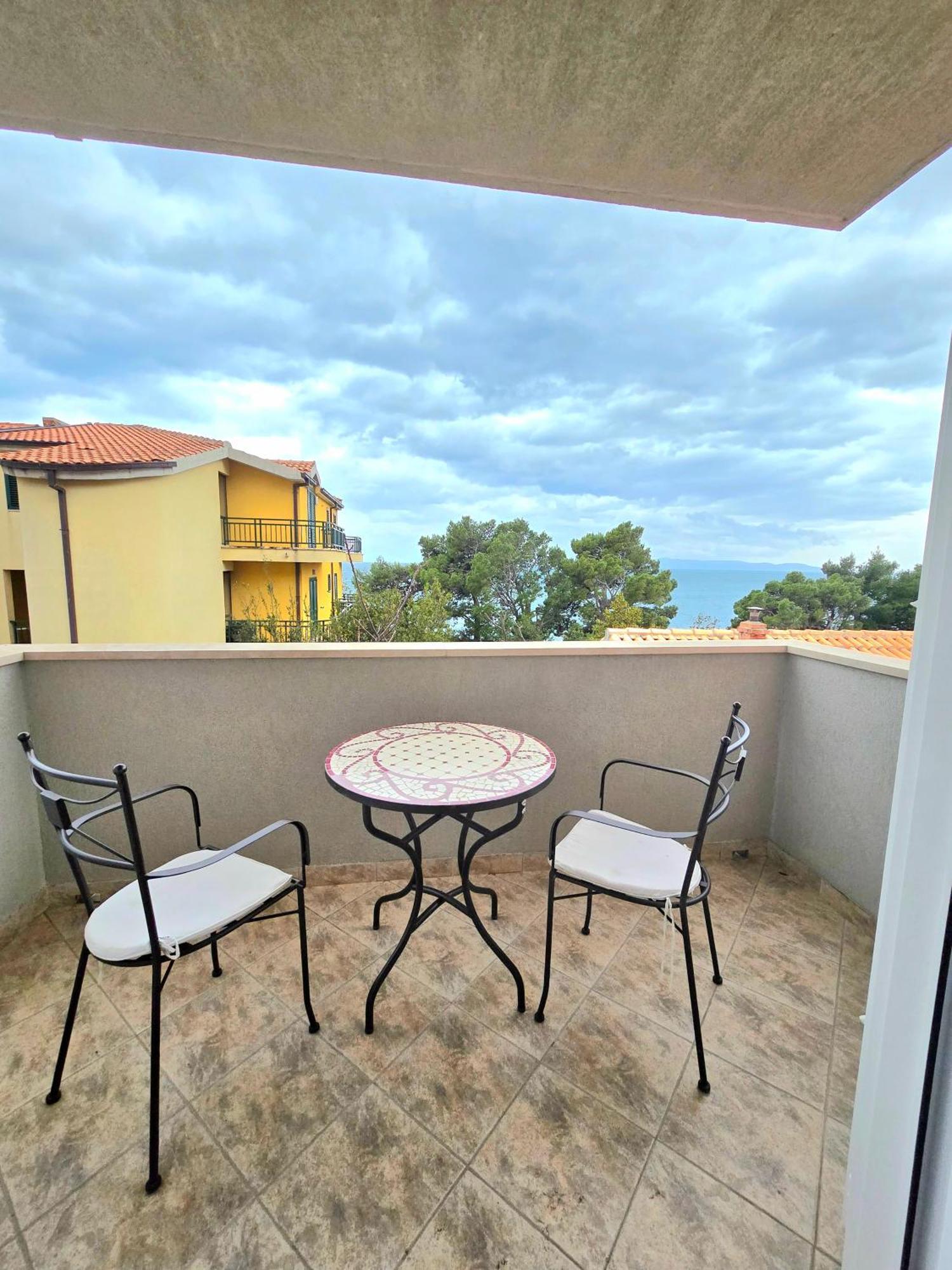 Apartments Elena Tučepi Zewnętrze zdjęcie
